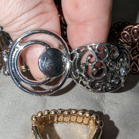$3 with Bundle ~ Mixed Lot of NWOT Stretch Rings 5422 - Picture 5 of 7